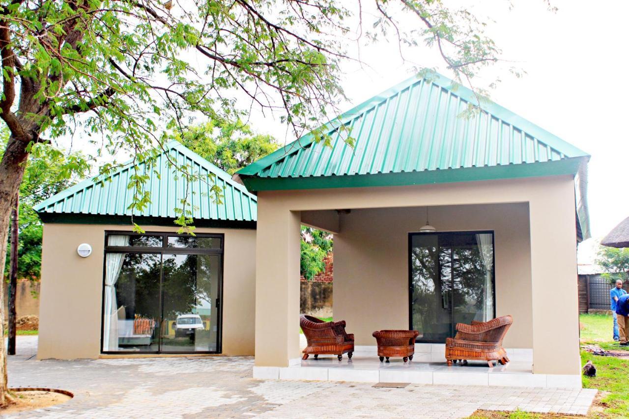 Zoe Bush Lodge Pretoria Ngoại thất bức ảnh