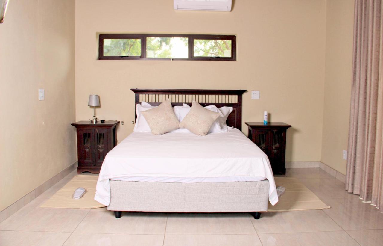 Zoe Bush Lodge Pretoria Ngoại thất bức ảnh