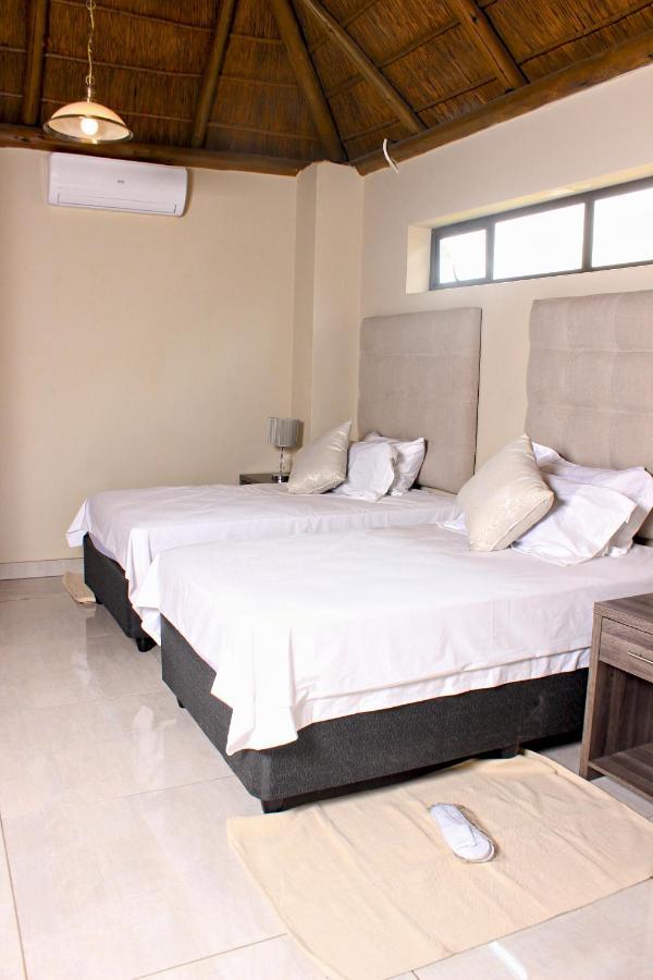 Zoe Bush Lodge Pretoria Ngoại thất bức ảnh
