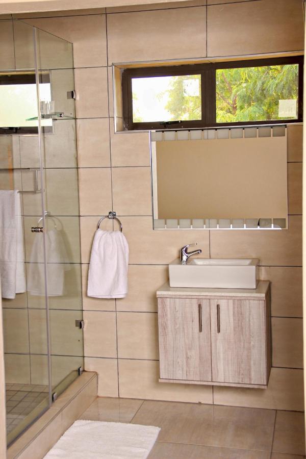 Zoe Bush Lodge Pretoria Ngoại thất bức ảnh